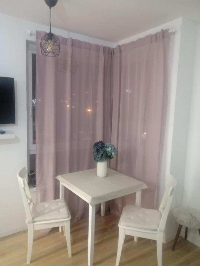 Apartman Viktoria Tuzla Bagian luar foto