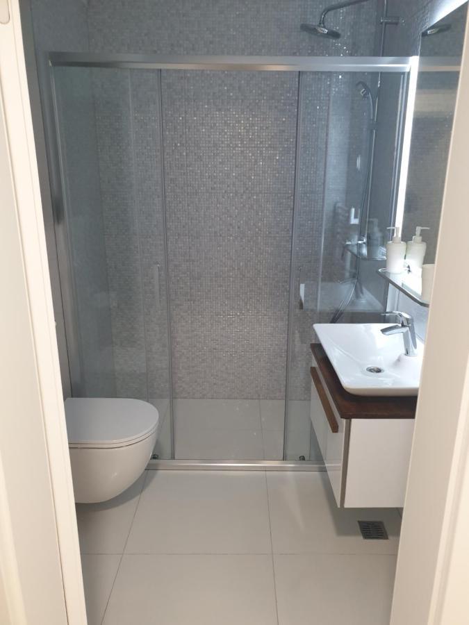 Apartman Viktoria Tuzla Bagian luar foto